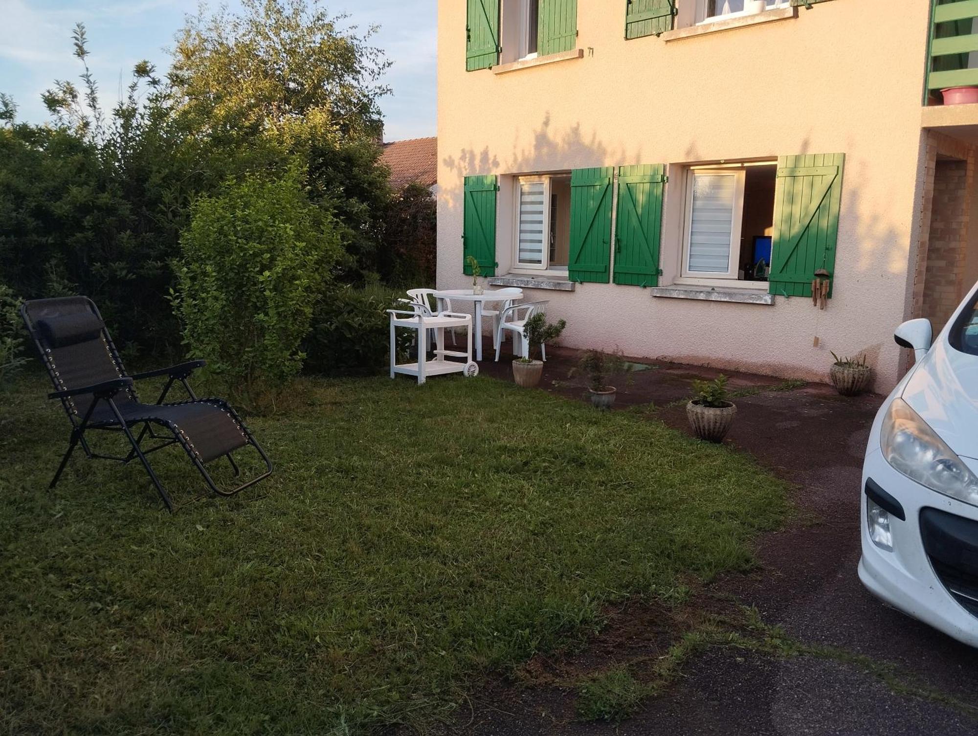 L'Escale Thermale Montrond-les-Bains Luaran gambar